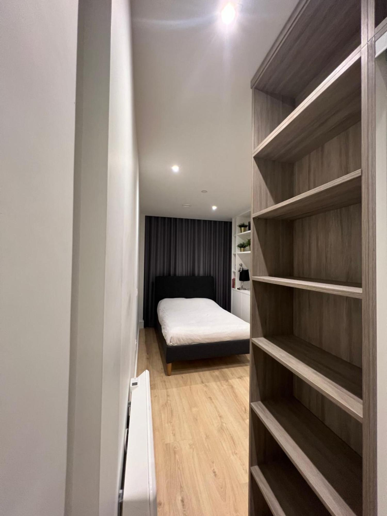 London Heathrow Airport Apartment Voyager House Terminal 12345 - Ev Electric And Parking Available ヒースロー エクステリア 写真
